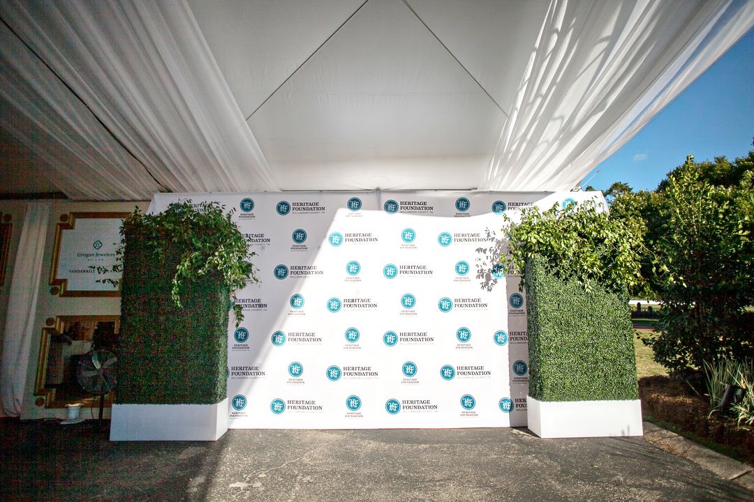 boxwood wall for photo backdrop