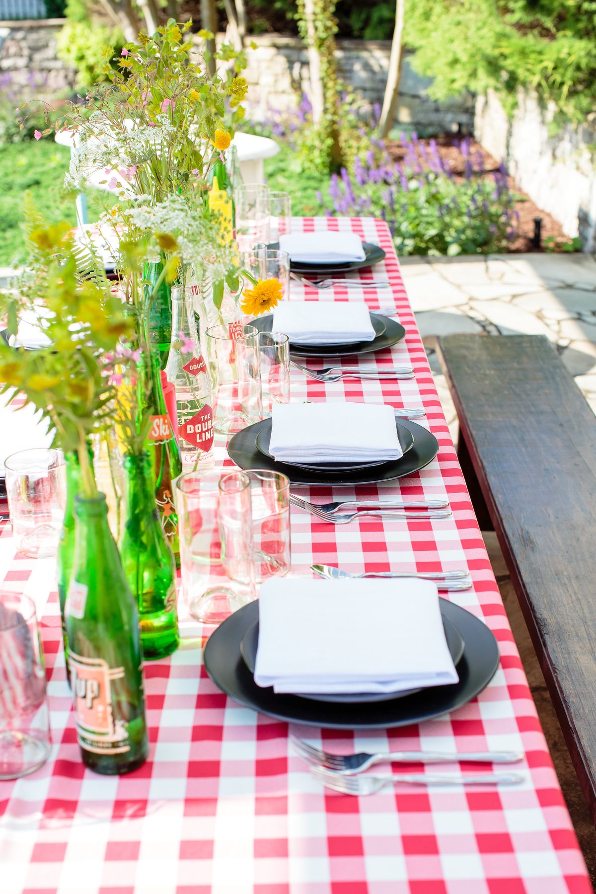 Style Inspiration: Fresh & Fun Outdoor Cookout Party - Southern Events ...