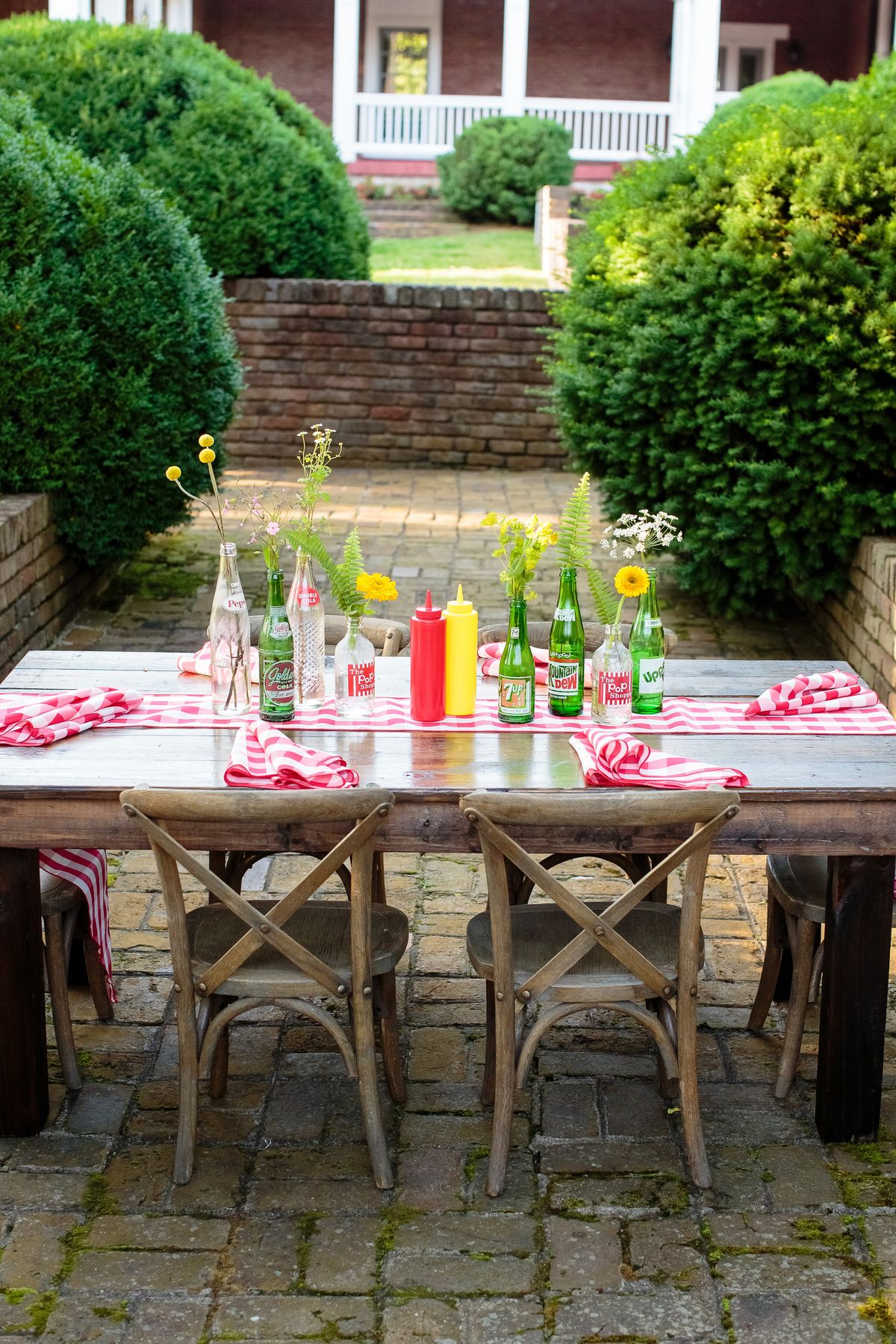 childrens summer cookout table