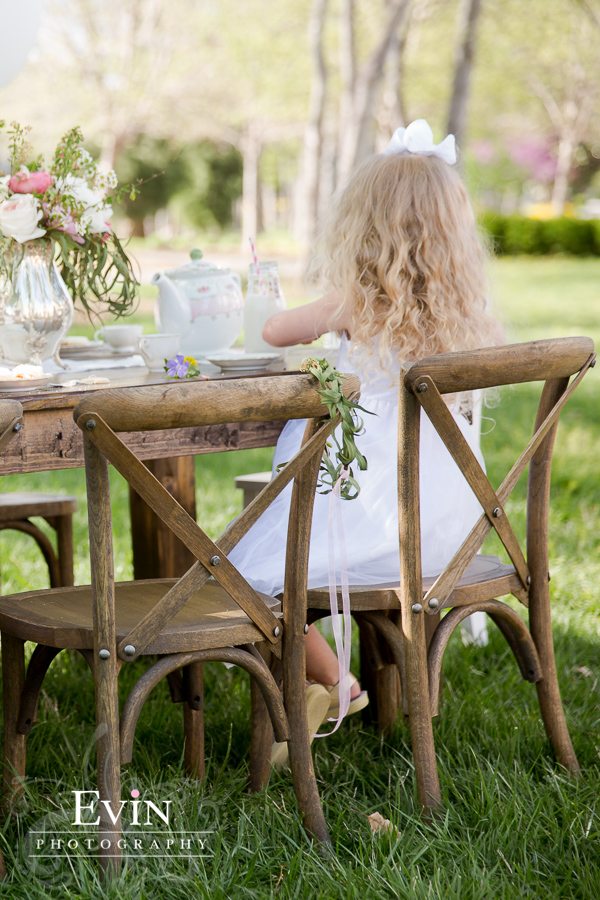 Wooden seats with cheap table in middle