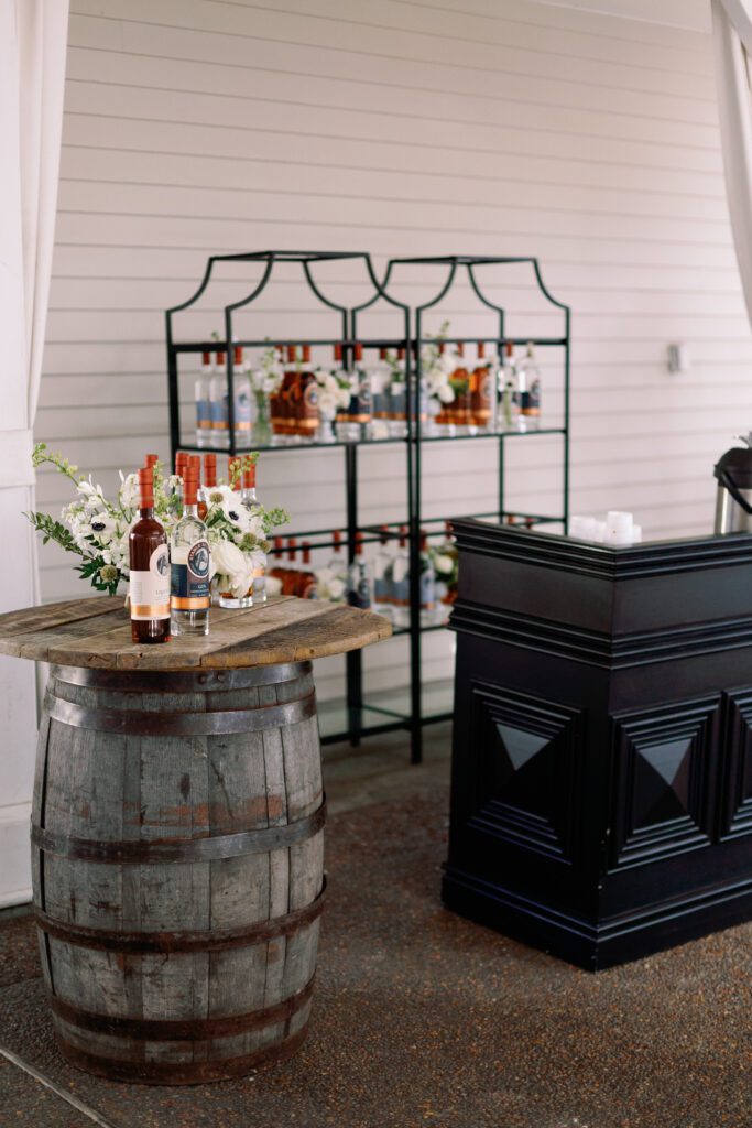 fall wedding bar