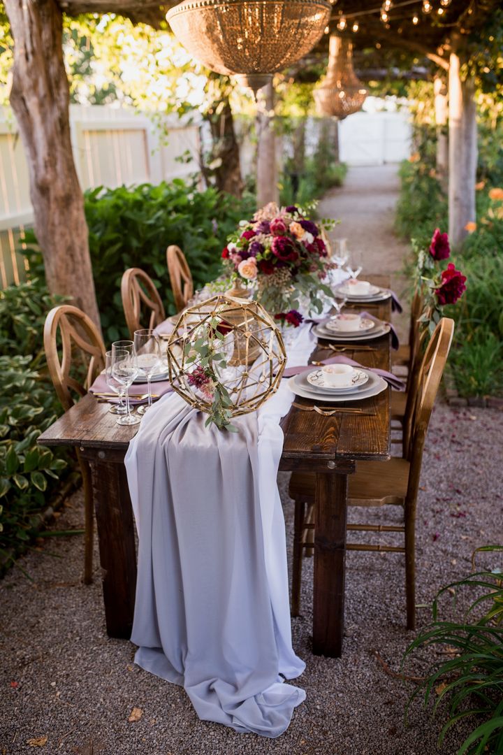 outdoor pastel purple chiffon table runner