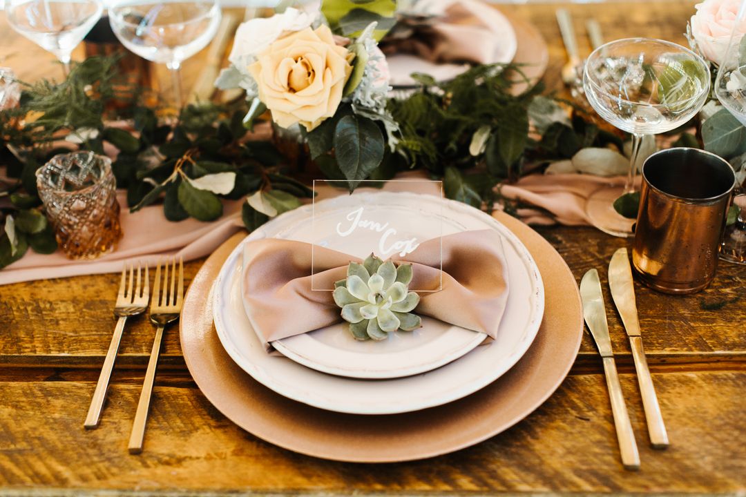 warm toned neutral tablescape