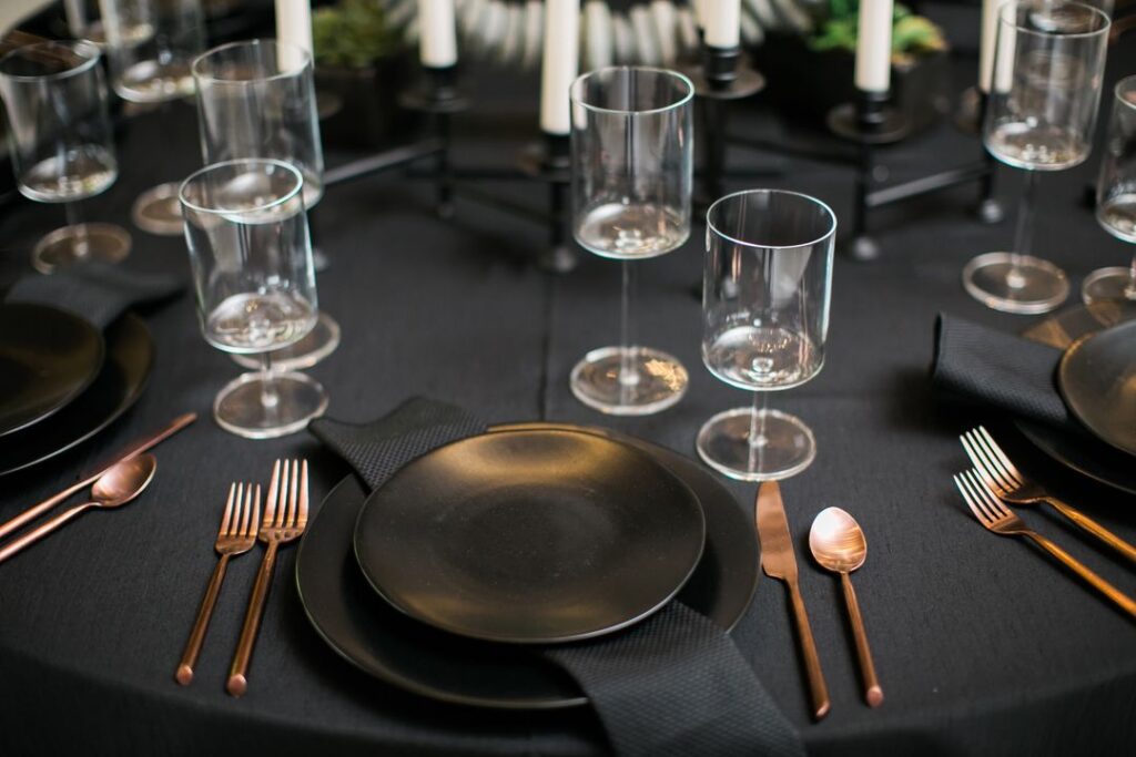 black party plates for rent