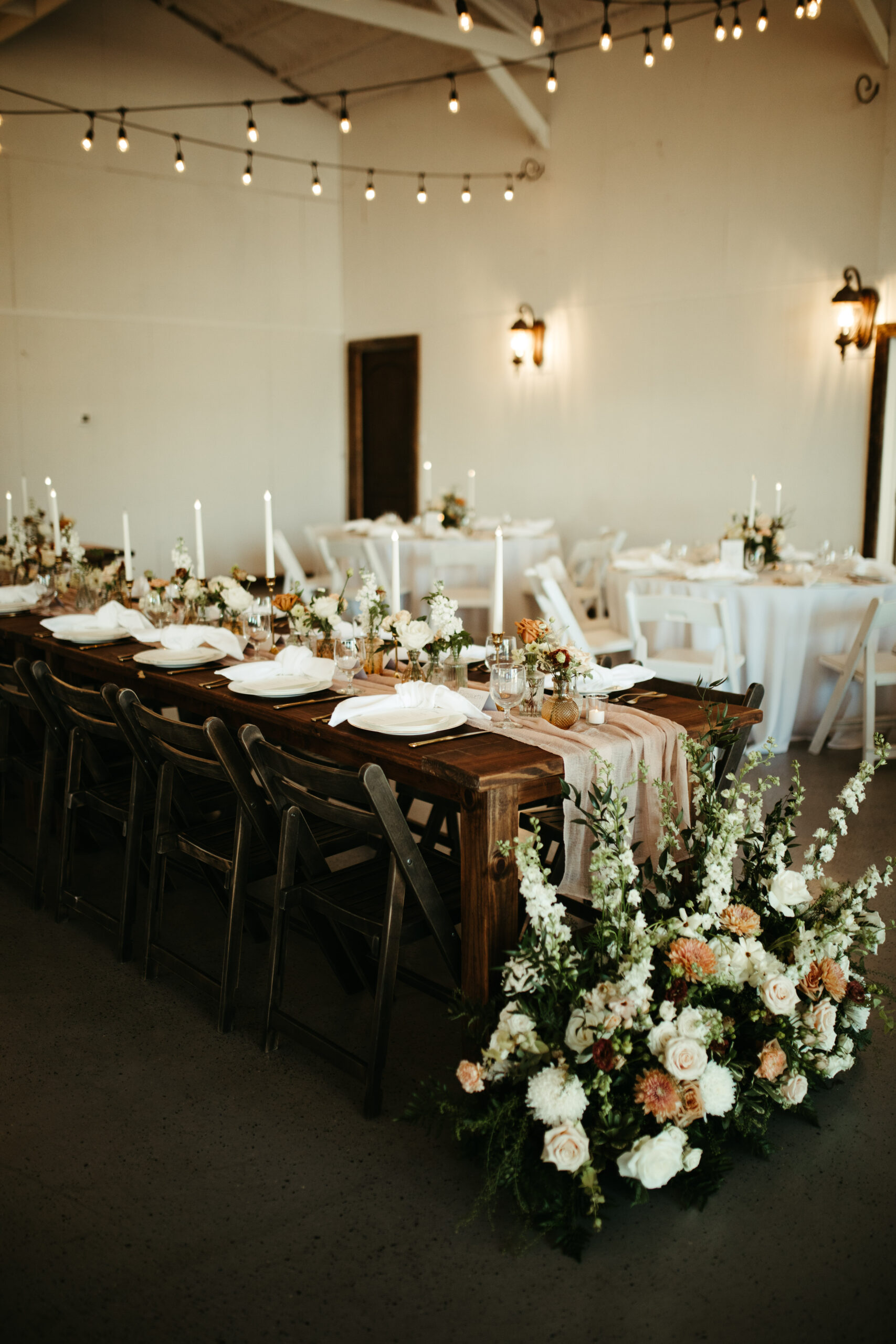 elegant fall wedding table