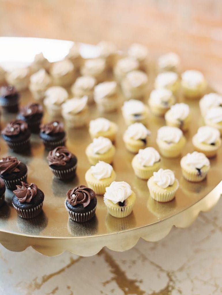 birthday party cake stand