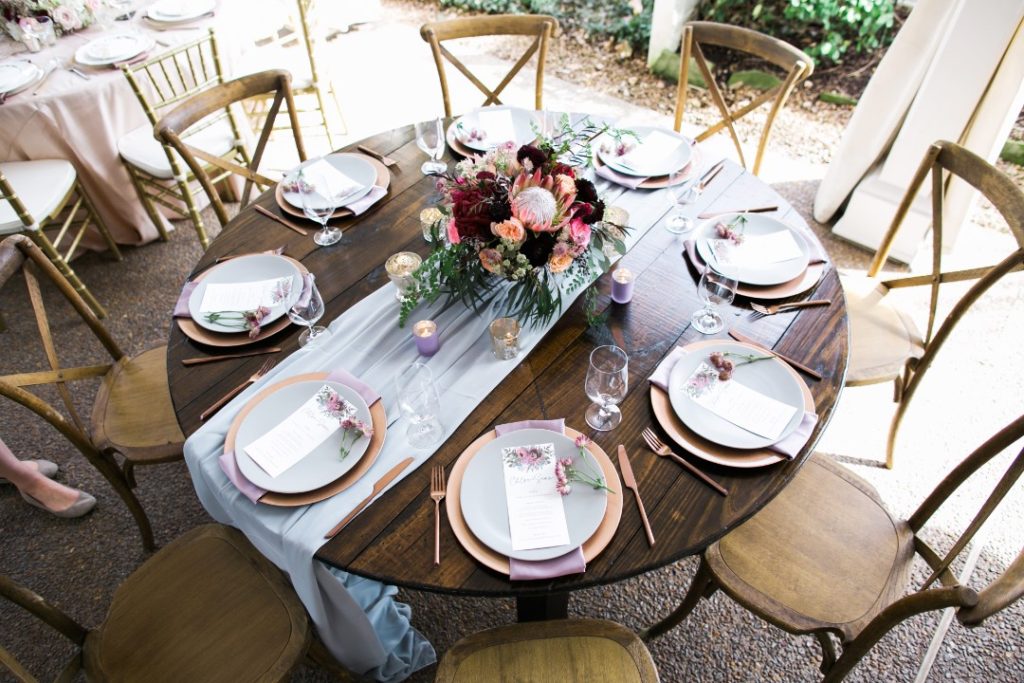 Set the table online party rentals