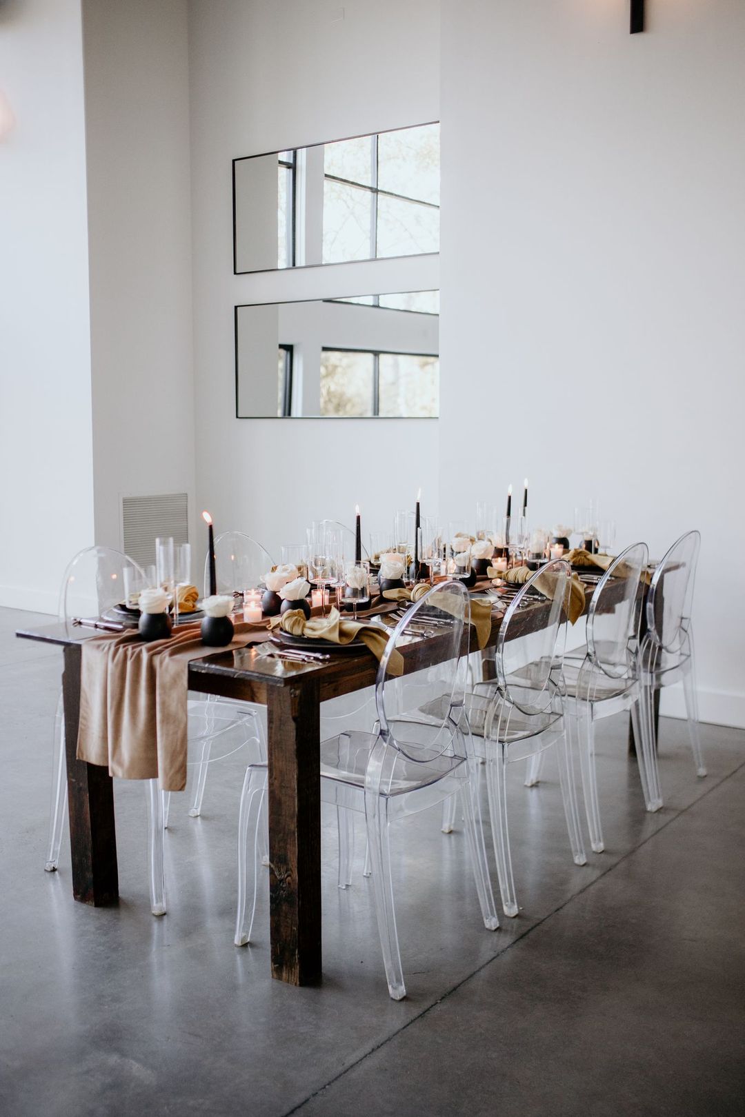 contemporary boho chic tablescape