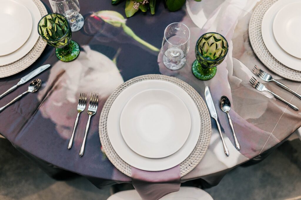 Holiday Table Decor: Everything You Need for a Memorable Day