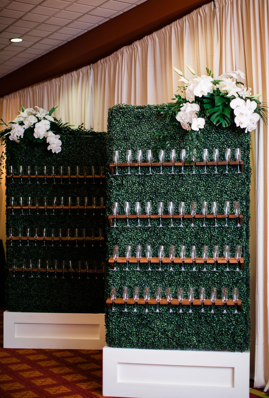 event champagne wall