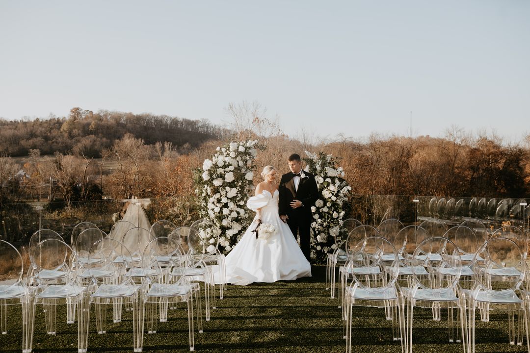 modern black and white wedding