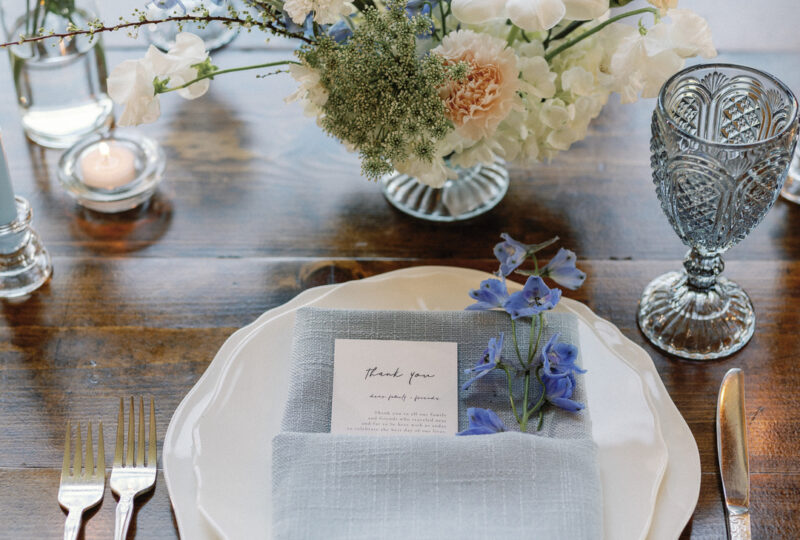 southern-event-rentals_nashville-tennessee_peach-and-blue-wedding-table tabletop rentals nashville