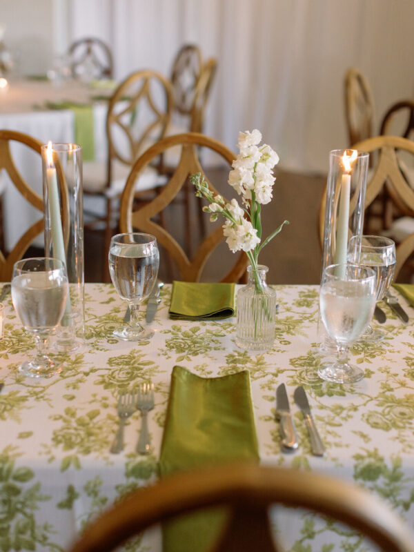 lime green event table