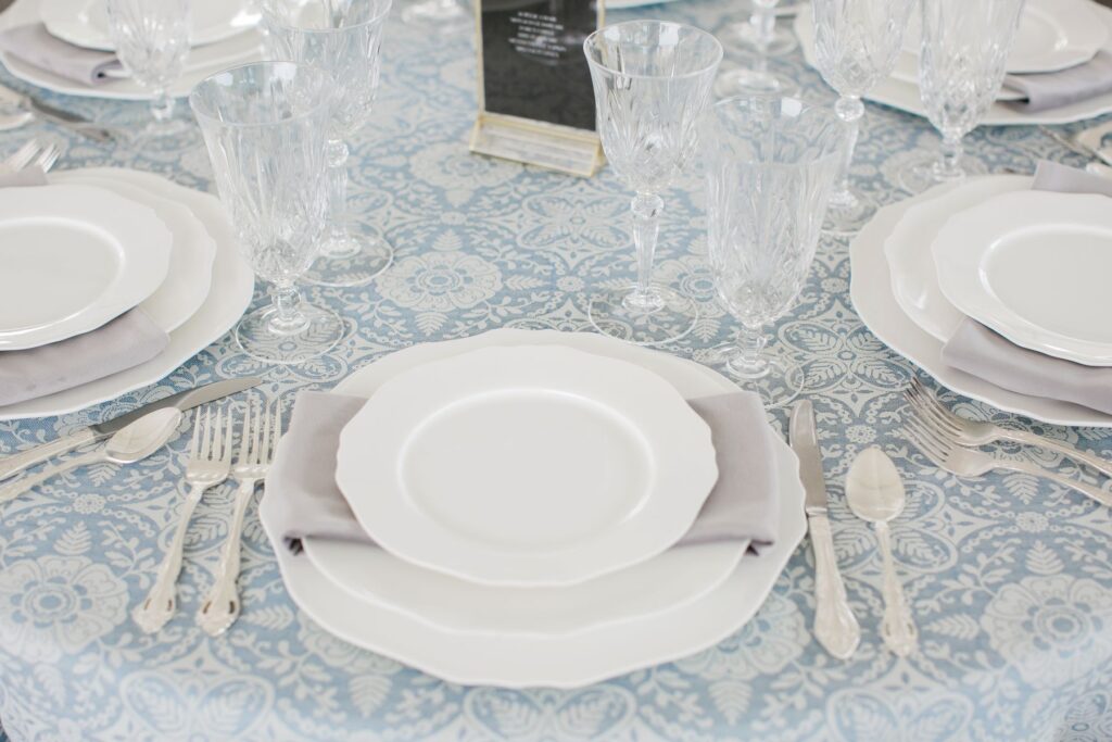 blue and white event table