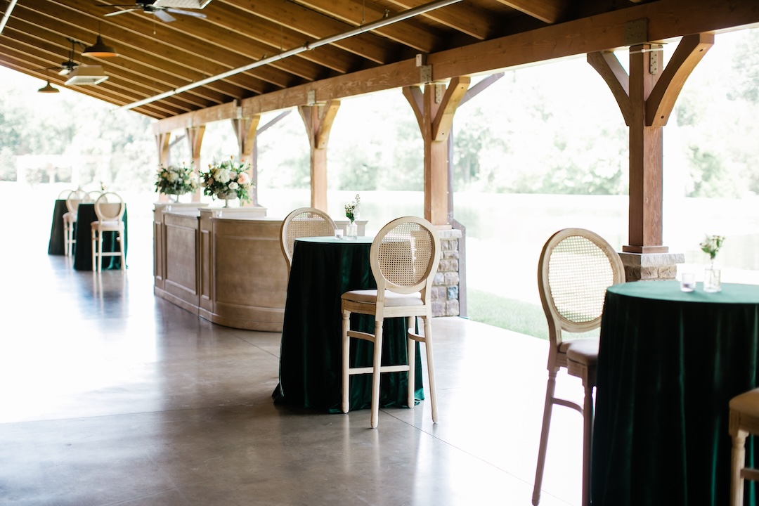 cocktail table rentals