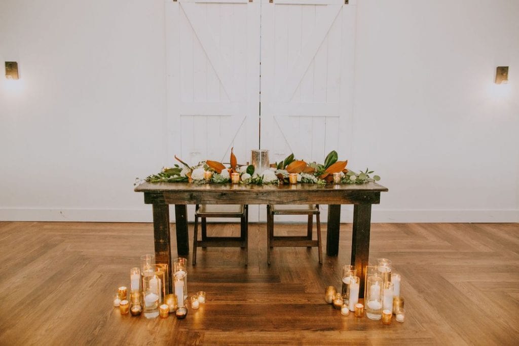 rustic sweetheart table